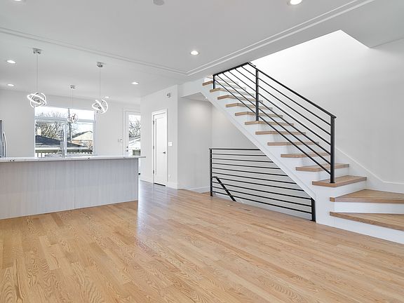 5th image of 2057 N Natchez Ave