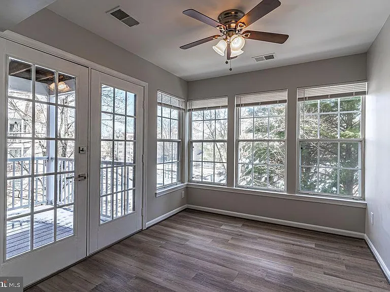 3620 Sherbrooke Cir #202 — Photo 9