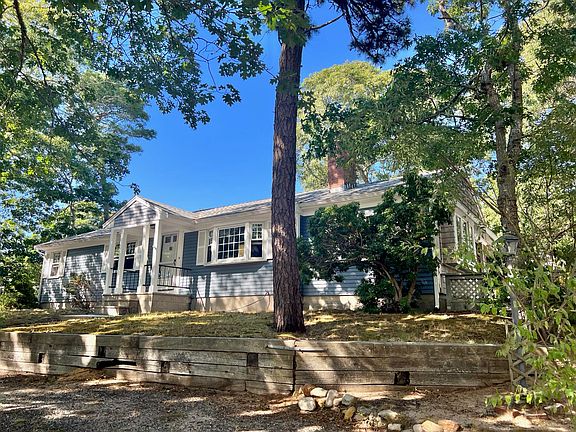 3rd image of 28 Hawthorne Rd