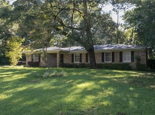 1204 Peabody Dr, Mobile, AL 36618