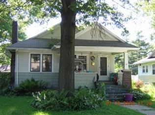 9026 Richard St, Highland, IN 46322