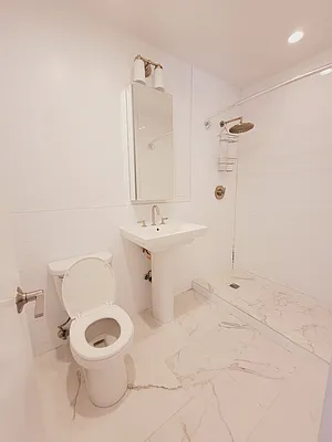 Rented by Brighton Management | media 2