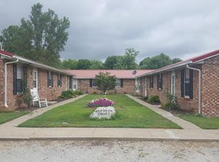 2472 E Clayton Dr, Terre Haute, IN 47802