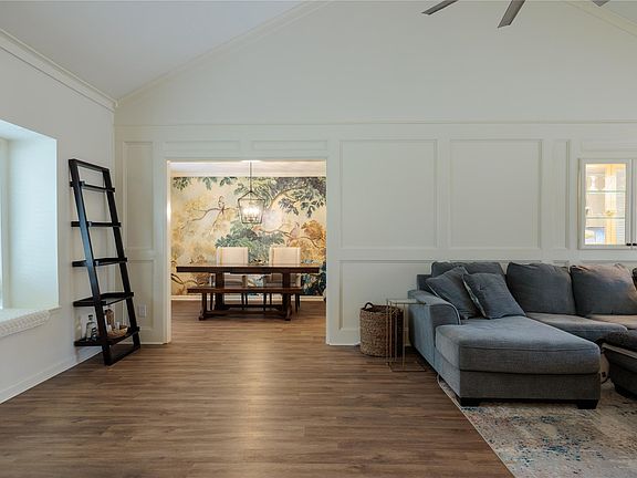 3rd image of 7406 Bull Creek Rd