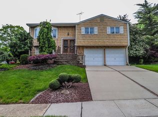 1 Blueberry Dr, Milltown, NJ 08850