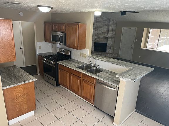 4th image of 1735 Jo Ann Ln