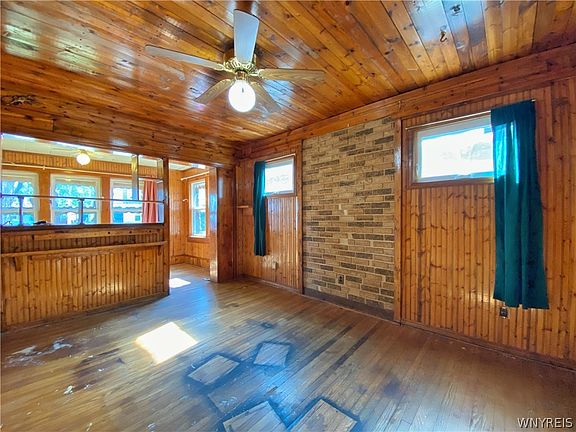 2nd image of 462 Hewitt Ave
