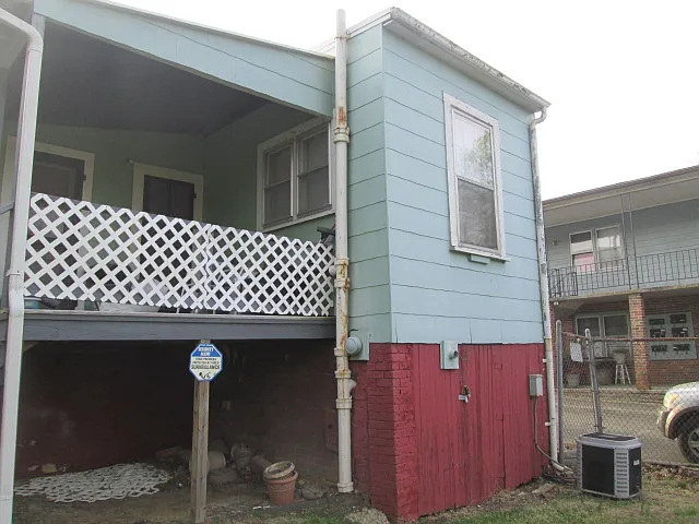 1359 N Main St #B — Photo 18