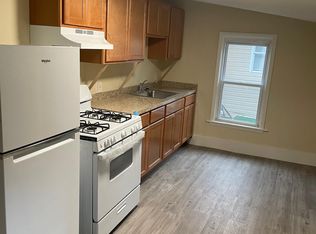 226 Carbon St #1R, Syracuse, NY 13208