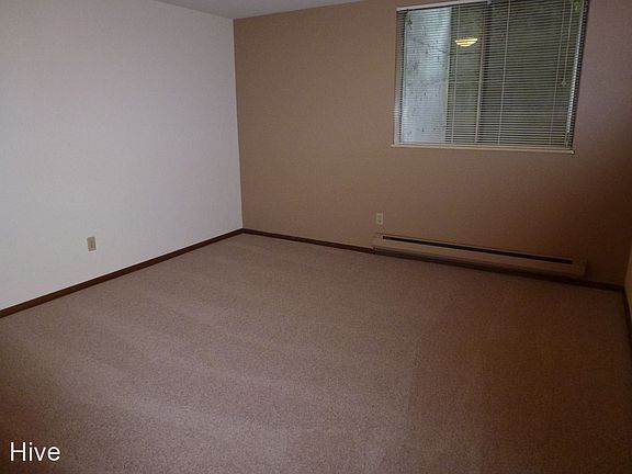 4th image of 7101 Roosevelt Way NE APT 107