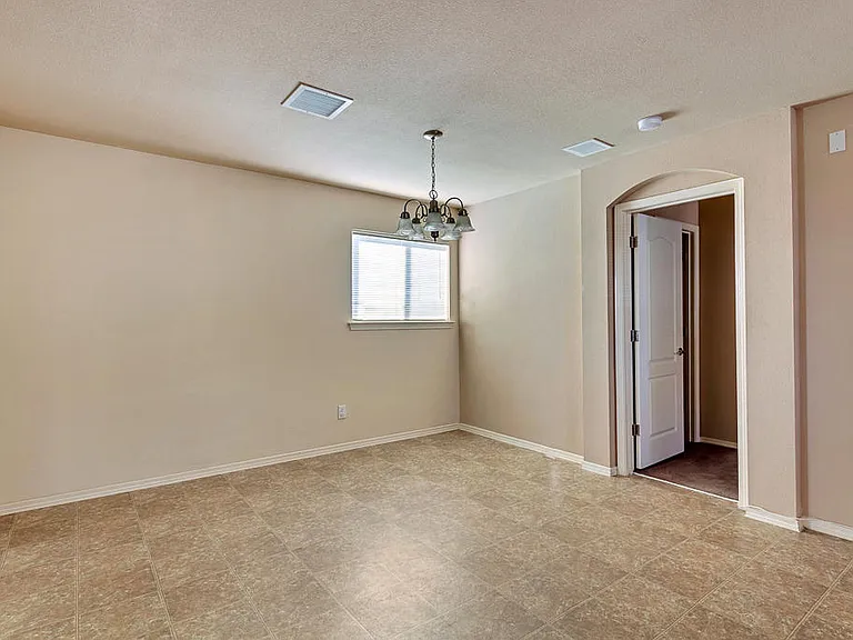 14302 Gil Reyes Dr #B — Photo 8