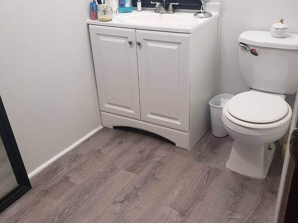 Renter friendly bathroom makeover — house on a sugar hill