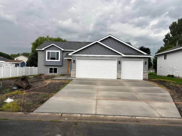 310 Gloria Ave, Green Isle, MN 55338