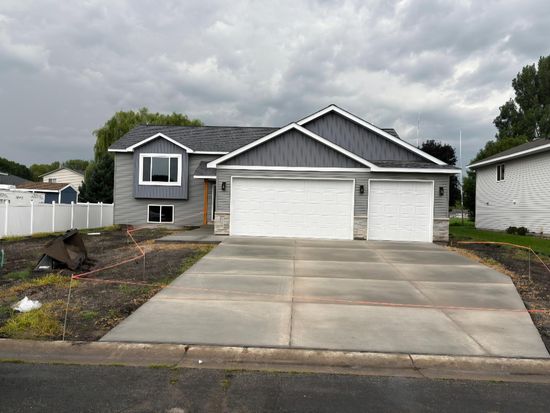 310 Gloria Ave, Green Isle, MN 55338