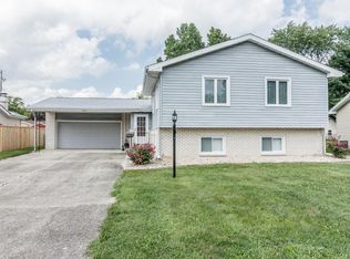 3516 Oak Ave, Mattoon, IL 61938