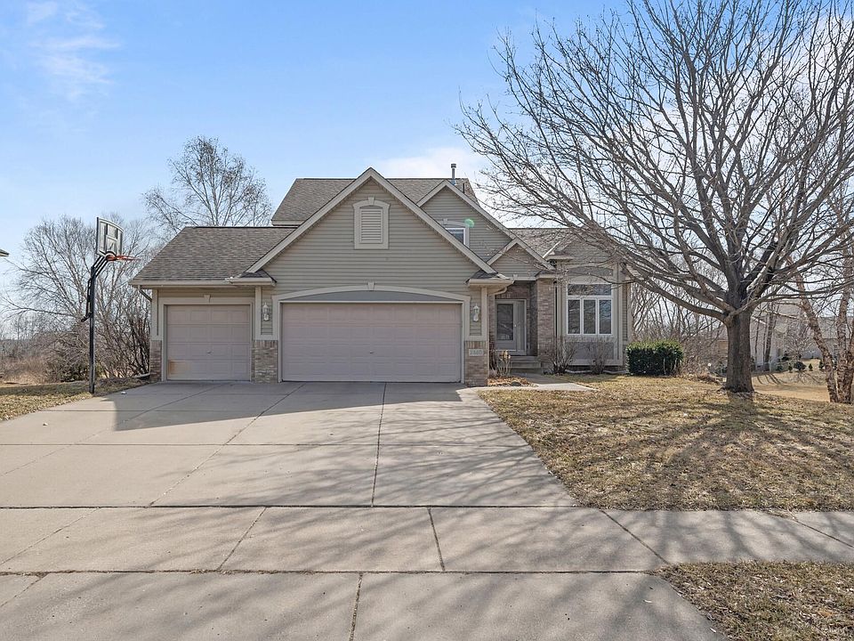 1st image of 2860 88th Ave NE