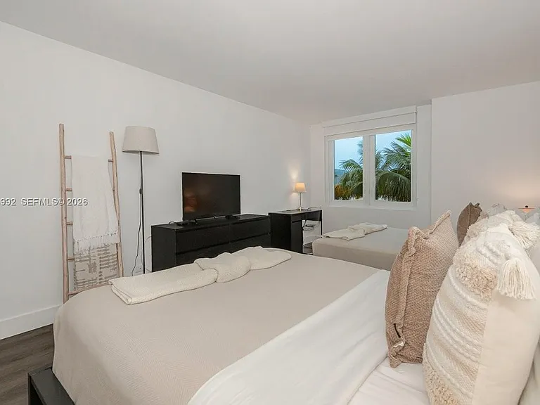 2301 Collins Ave #333 — Photo 21