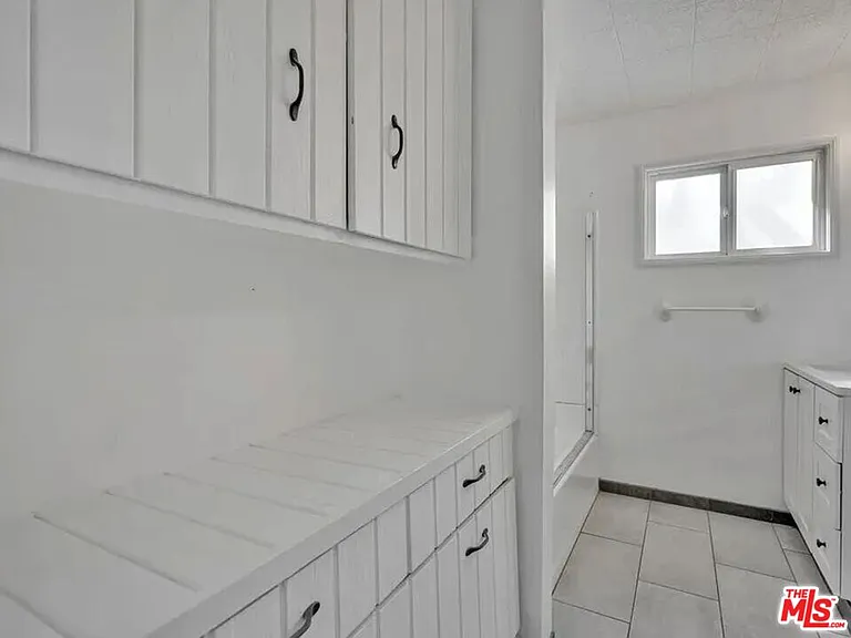 28040 Ermine Pl — Photo 29