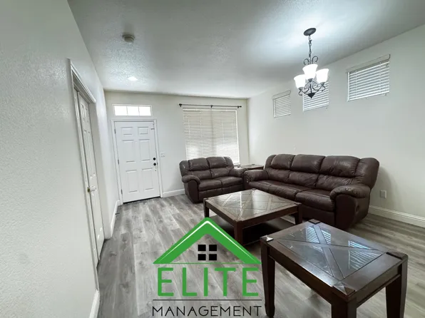 9009 Tillander Way, Elk Grove, CA 95624
