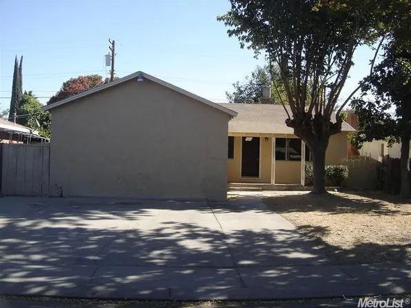 626 Mamilane, Modesto, CA 95351