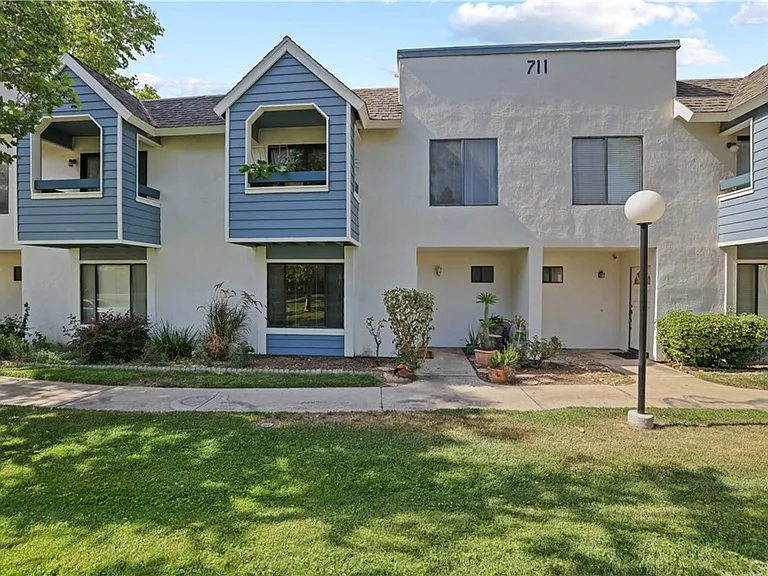 711 Church Pl #2 — Photo 94