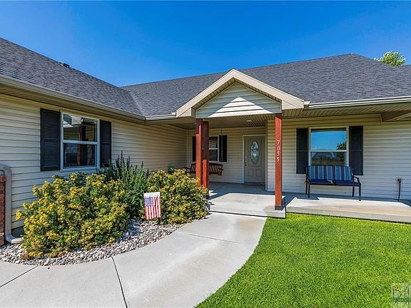 3rd image of 7055 Trailake Dr