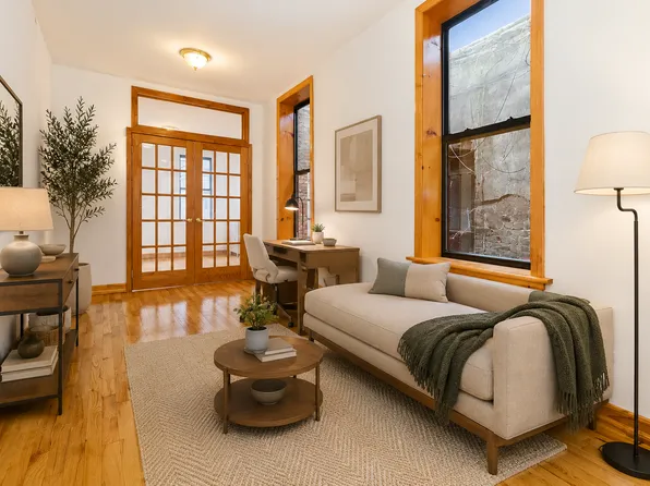 86 E 3rd St, New York, NY