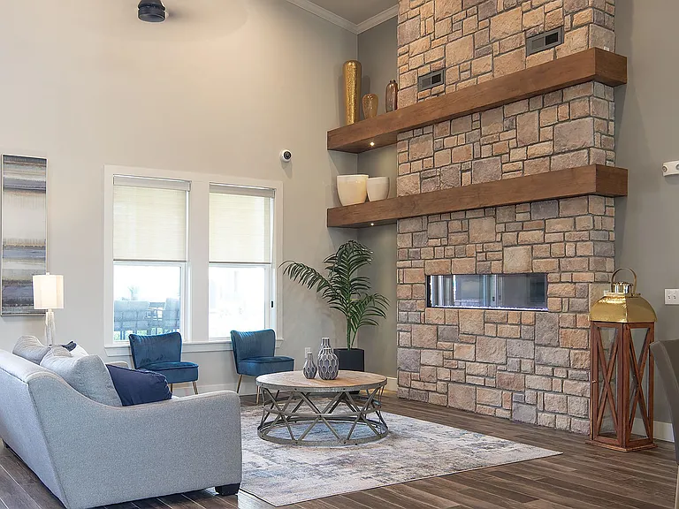 POINTE AT GREENVILLE APARTMENTS — Photo 18