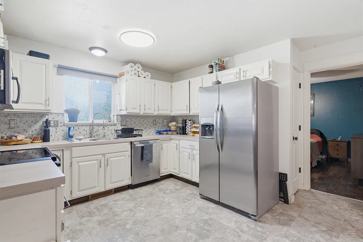 Building Photo - 735 Breccia Ave