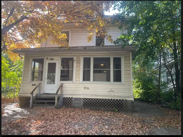 1011 Logan Ave