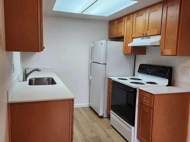 Twin Firs - 1 Bedroom - Lynnwood - Renovated Modern Apartments — Photo 1