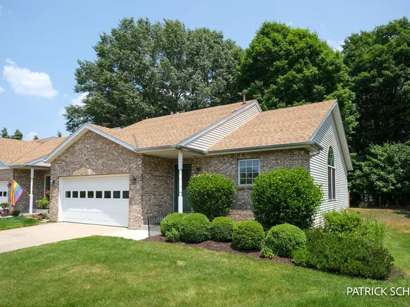 437 Amity Ln, Douglas, MI 49406