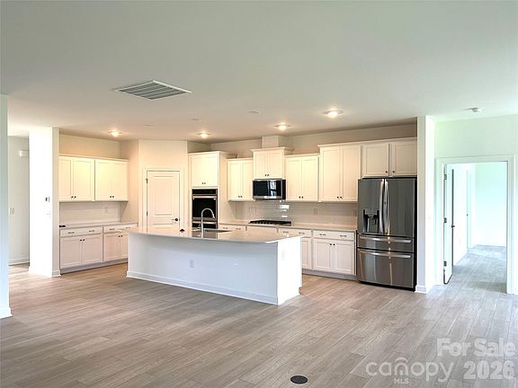2nd image of 5364 Redbud Rd #6