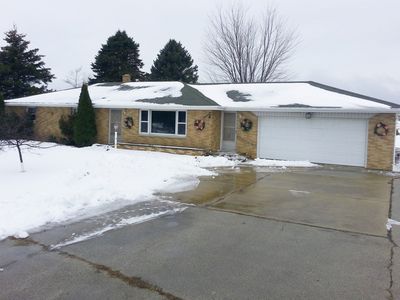 1715 Flowing Wells Ct, Suamico, WI, 54173