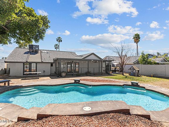 2nd image of 4714 W VILLA THERESA Drive