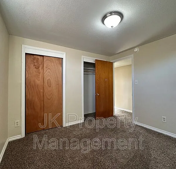 1725 15th Ave S #B — Photo 12
