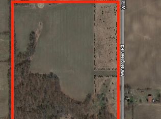 54654 Wintergreen Rd, New Carlisle, IN 46552