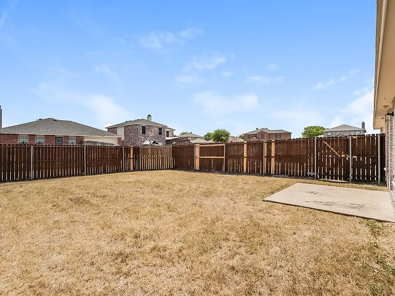 2908 Cottage Ln — Photo 16