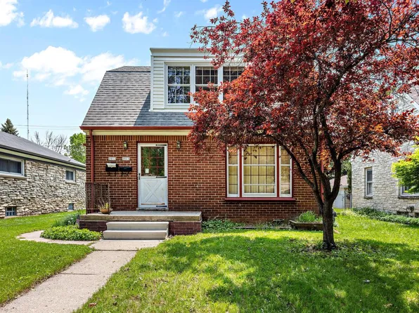 2011 West Kendall AVENUE, Glendale, WI 53209