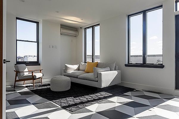 1st image of 323 E 19th St APT 1D
