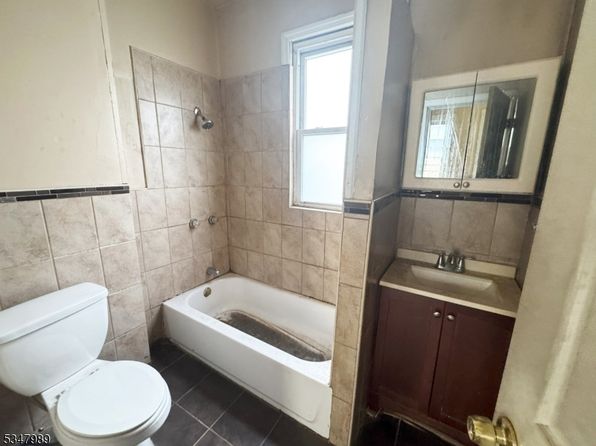 newark-new-jersey-38707430 picture