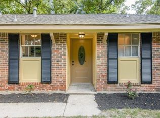 10750 Royal Forest Dr, Conroe, TX 77303