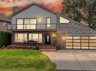 22584 E Ten Mile Rd, Saint Clair Shores, MI 48080