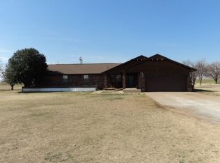 601 N 6th St, Cyril, OK 73029