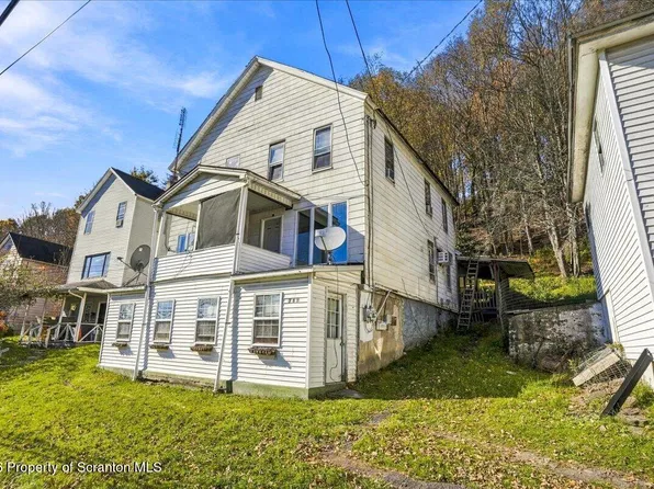 125 Jefferson St, Carbondale, PA 18407
