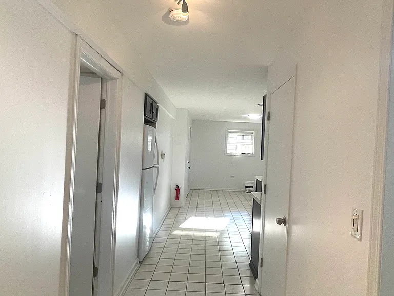 2856 N Mason Ave #BASEMENT — Photo 5