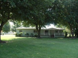 24935 Cox Ln, Los Molinos, CA 96055