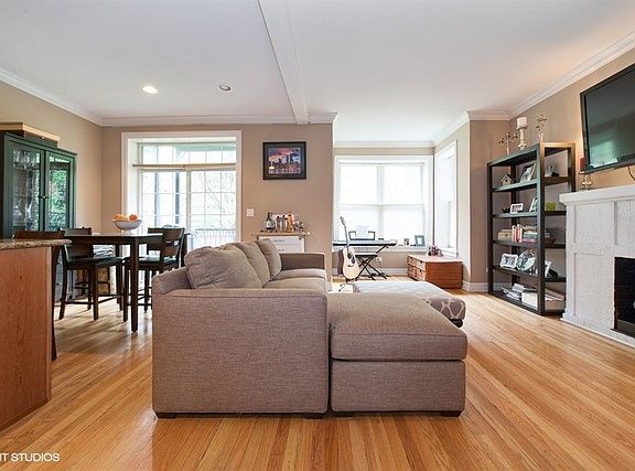 3rd image of 2709 N Mildred Ave APT 1B