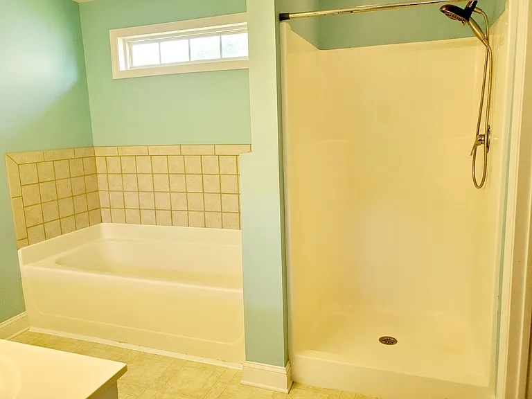104 Adell Ln — Photo 11