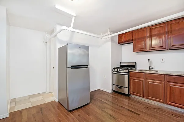Rented by Compass | media 2